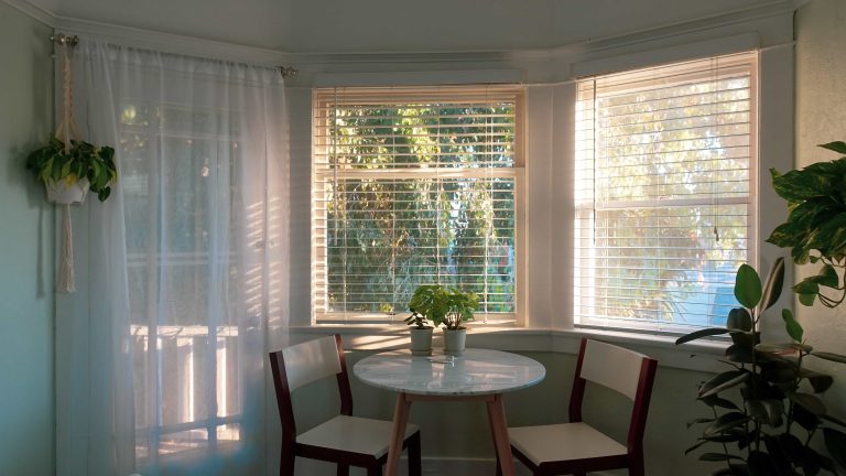 5 Reasons To Fit Automated Blinds In Your Home